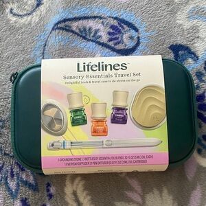Lifelines Sensory Essentials Travel Set